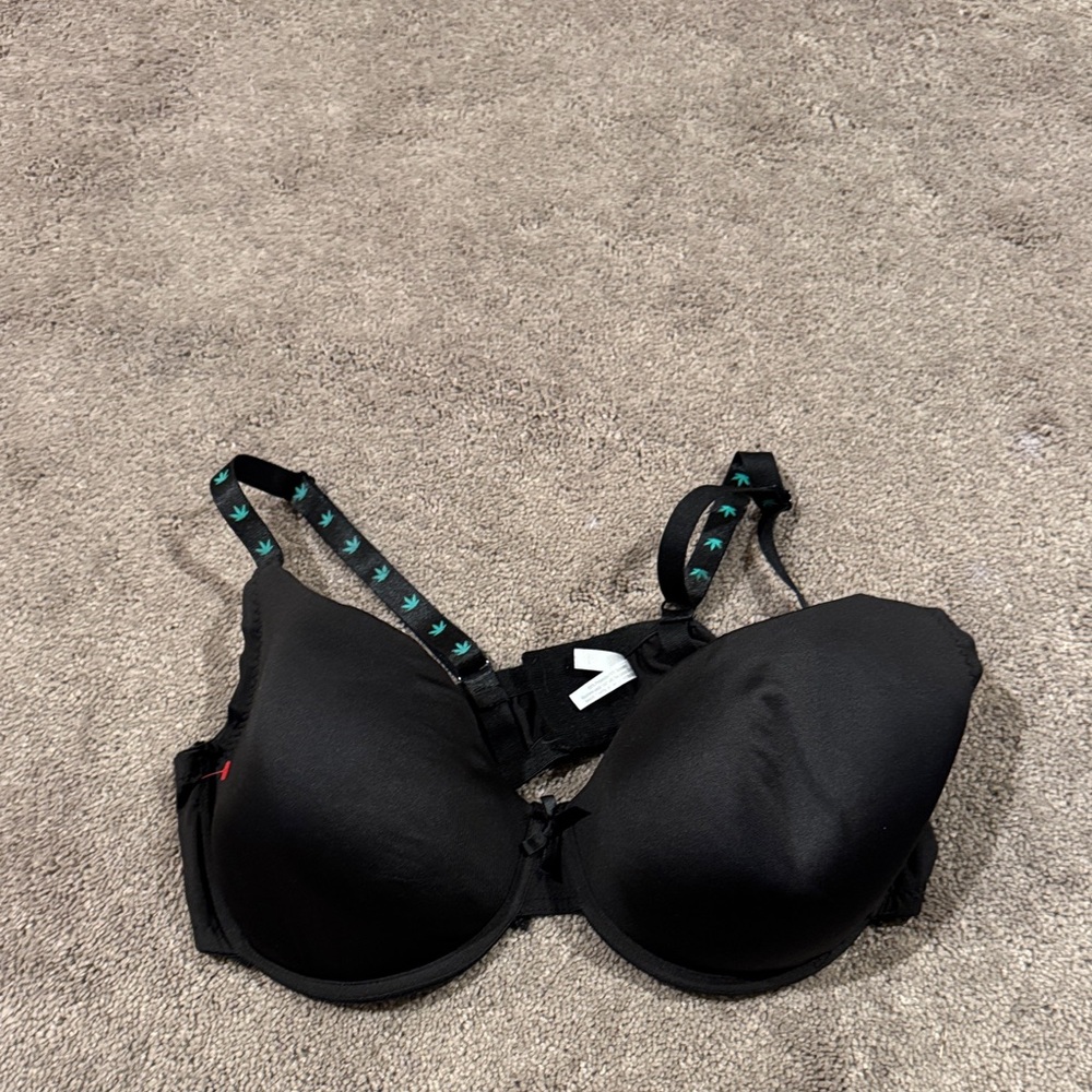 True by Rue21 Black Weed Strap Bra SIZE 42D